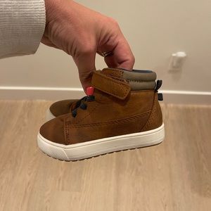 Toddler leather boots size 6